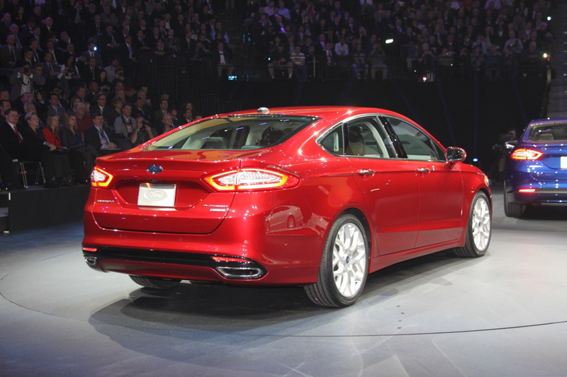 Illustration for article titled 2013 Ford Fusion Live Gallery